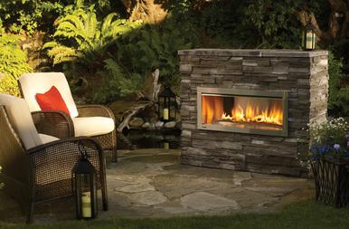 Outdoor Fireplace and Pateo